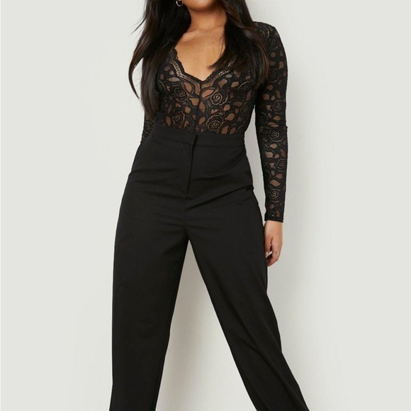 Boohoo Lace Bodysuit - Picture 2 of 7